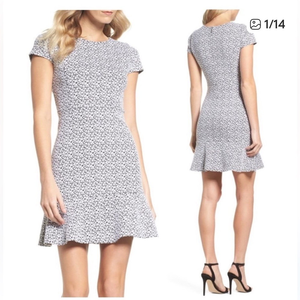 MICHAEL Michael Kors dress Ditsy Floral Knee Length Ruffled Hem Medium Like new